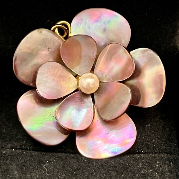 VTG Mother of Pearl with possible Pearl Center Pendant Elegant Statement Piece - Picture 3 of 6